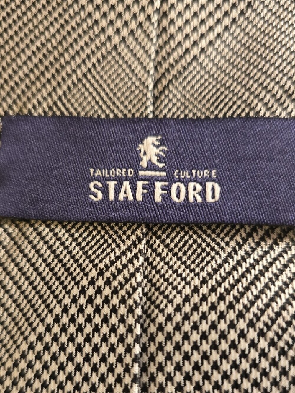 Stafford Gray Glen Plaid Tie 3 and 1/4 Inches Wide. 60 Inches Long